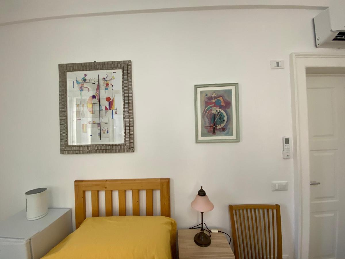 Bed and Breakfast Touristhouse Monopoli 10 Exterior foto